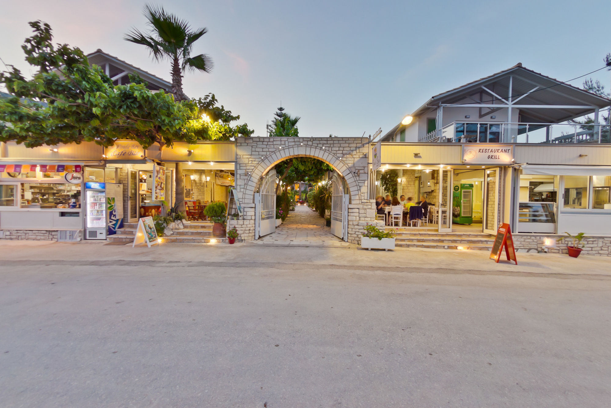 Rouda Bay Beach Hotel Mikros Gialos Exterior photo