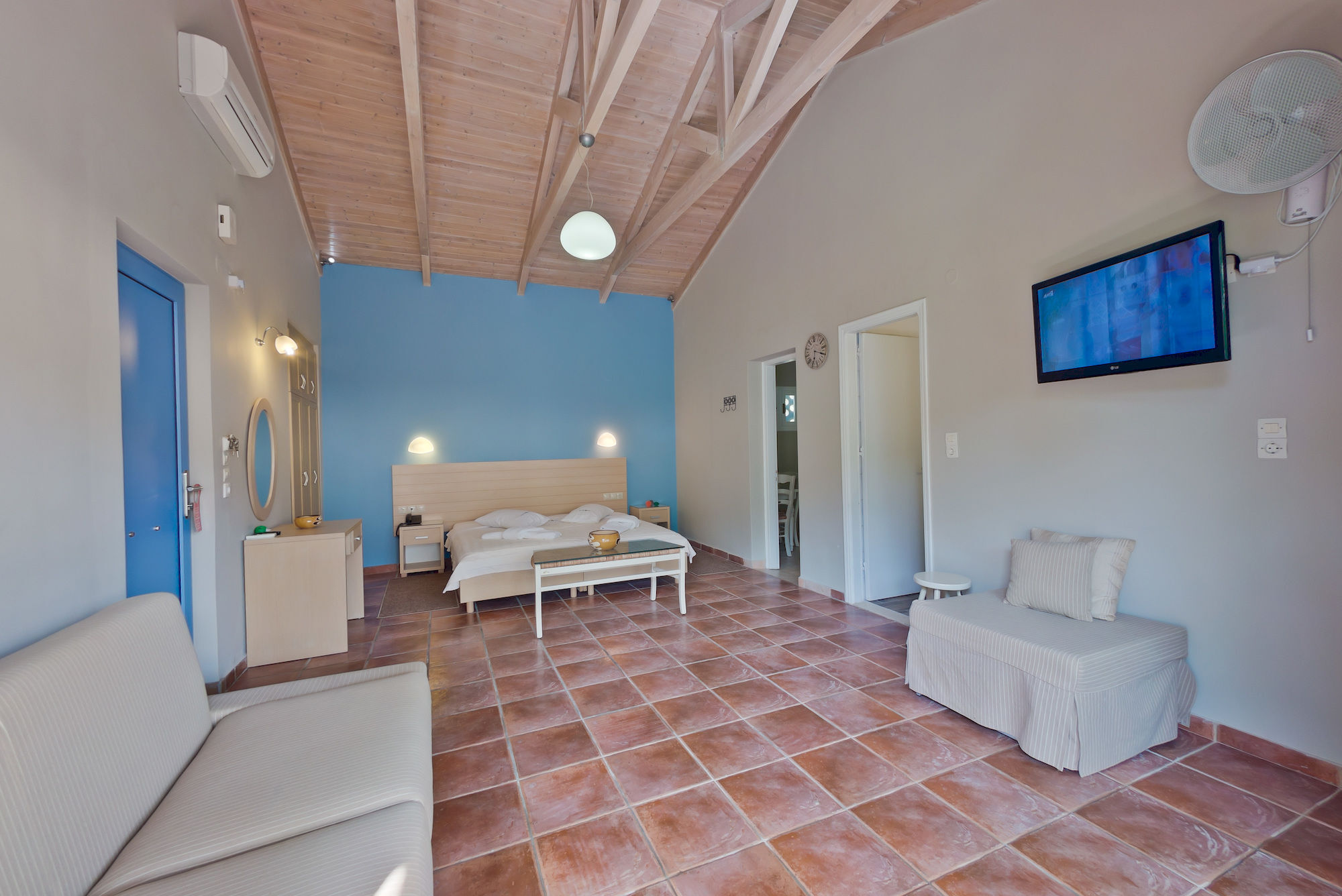 Rouda Bay Beach Hotel Mikros Gialos Exterior photo