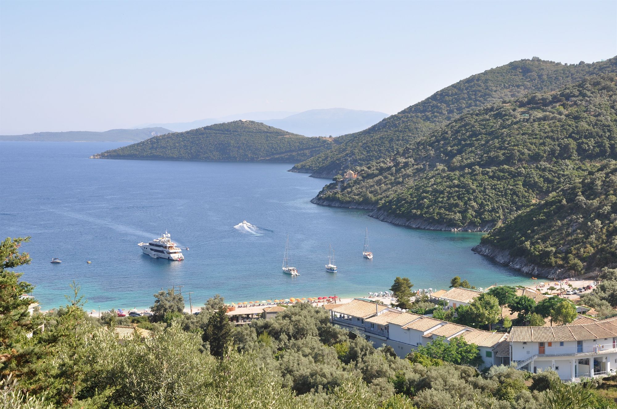 Rouda Bay Beach Hotel Mikros Gialos Exterior photo