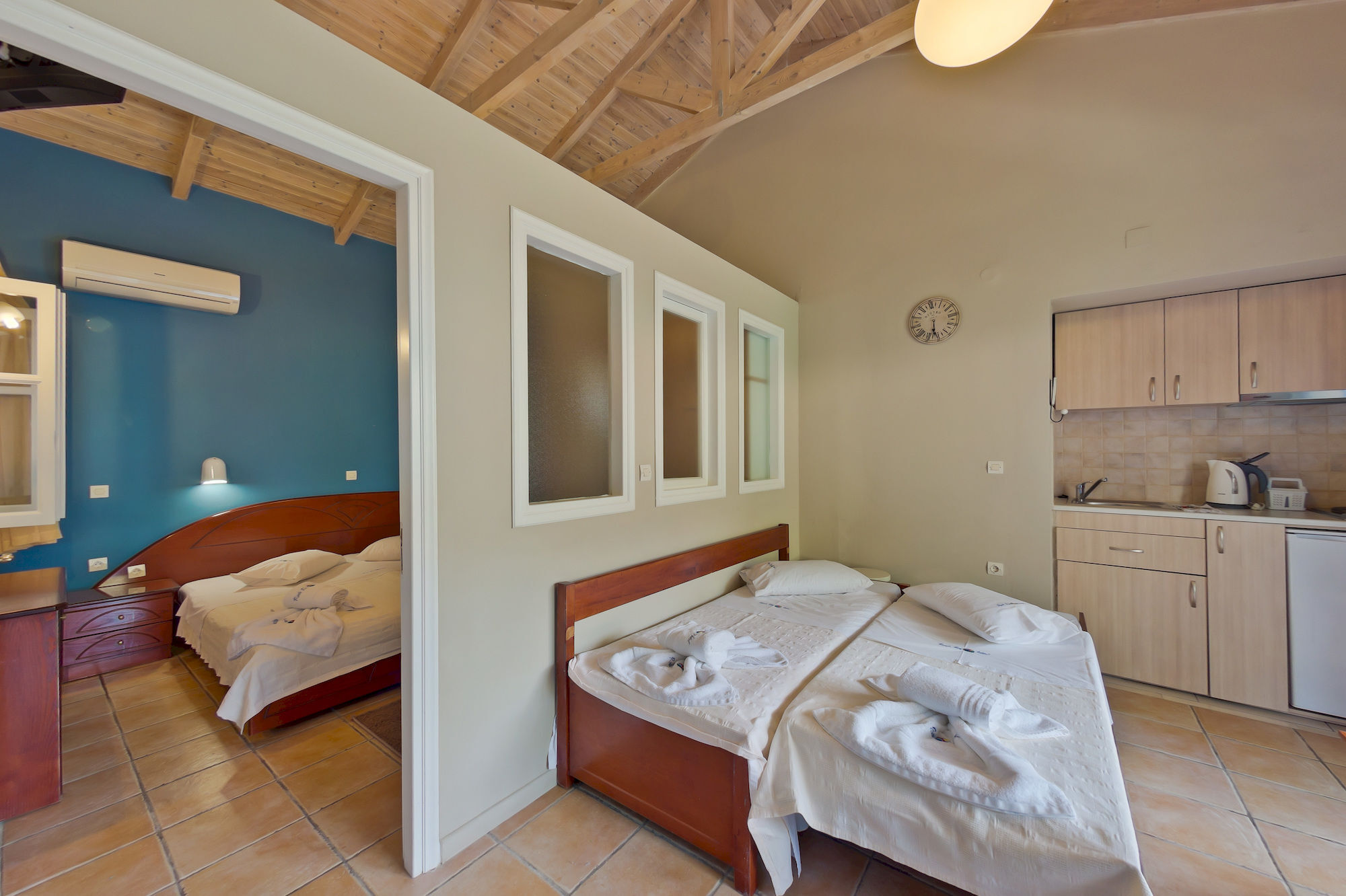 Rouda Bay Beach Hotel Mikros Gialos Exterior photo