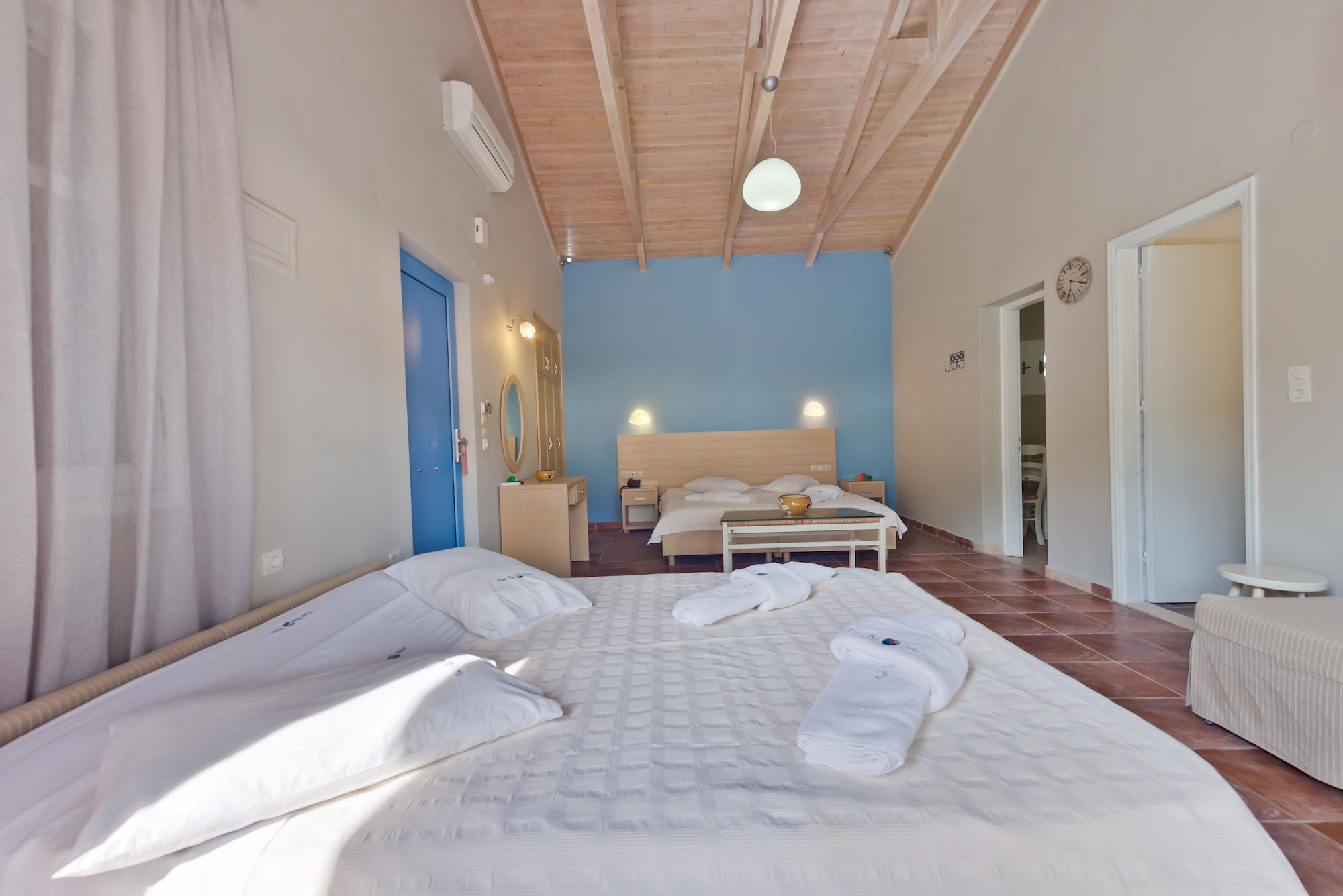 Rouda Bay Beach Hotel Mikros Gialos Exterior photo