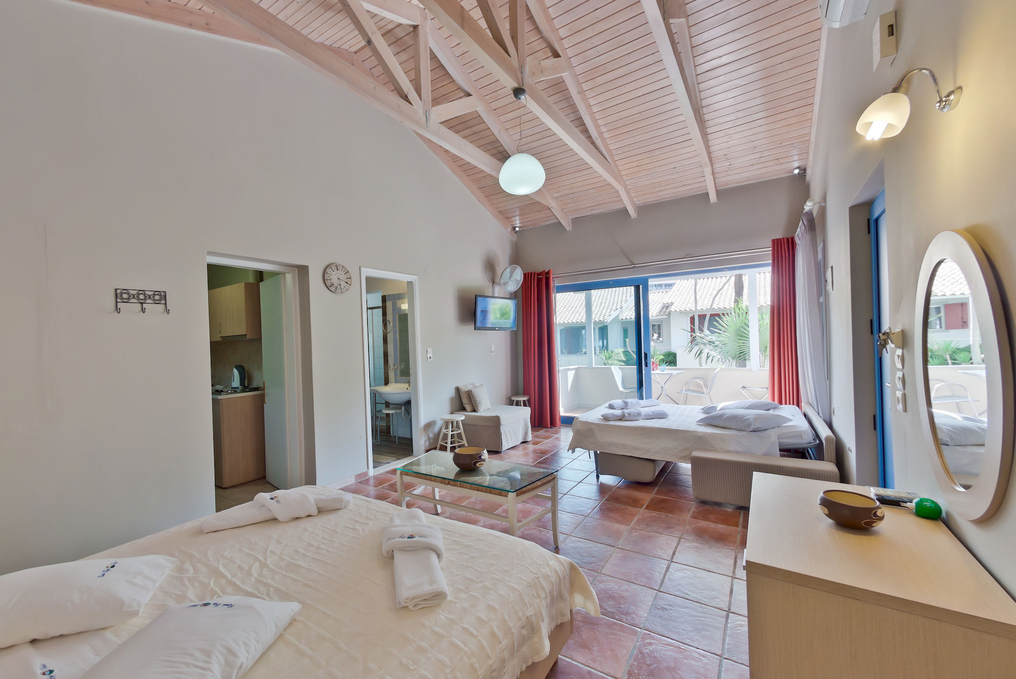 Rouda Bay Beach Hotel Mikros Gialos Exterior photo